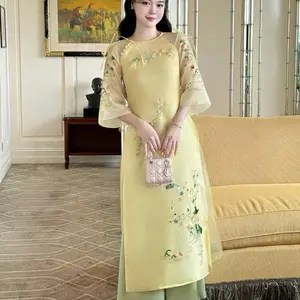 Áo dài Organza nút bọc hoạ tiết thêu - Vietnamese Traditional Dress