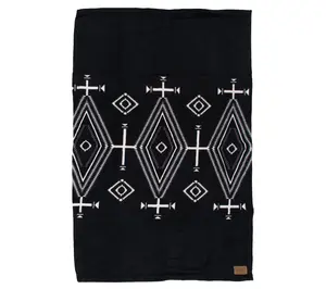 Pendleton Fleece Pet Throw