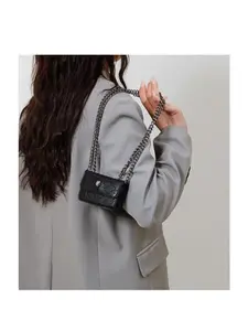Women's versatile diamond-pattern embroidered chain mini square bag, new high-quality trendy mini crossbody bag
