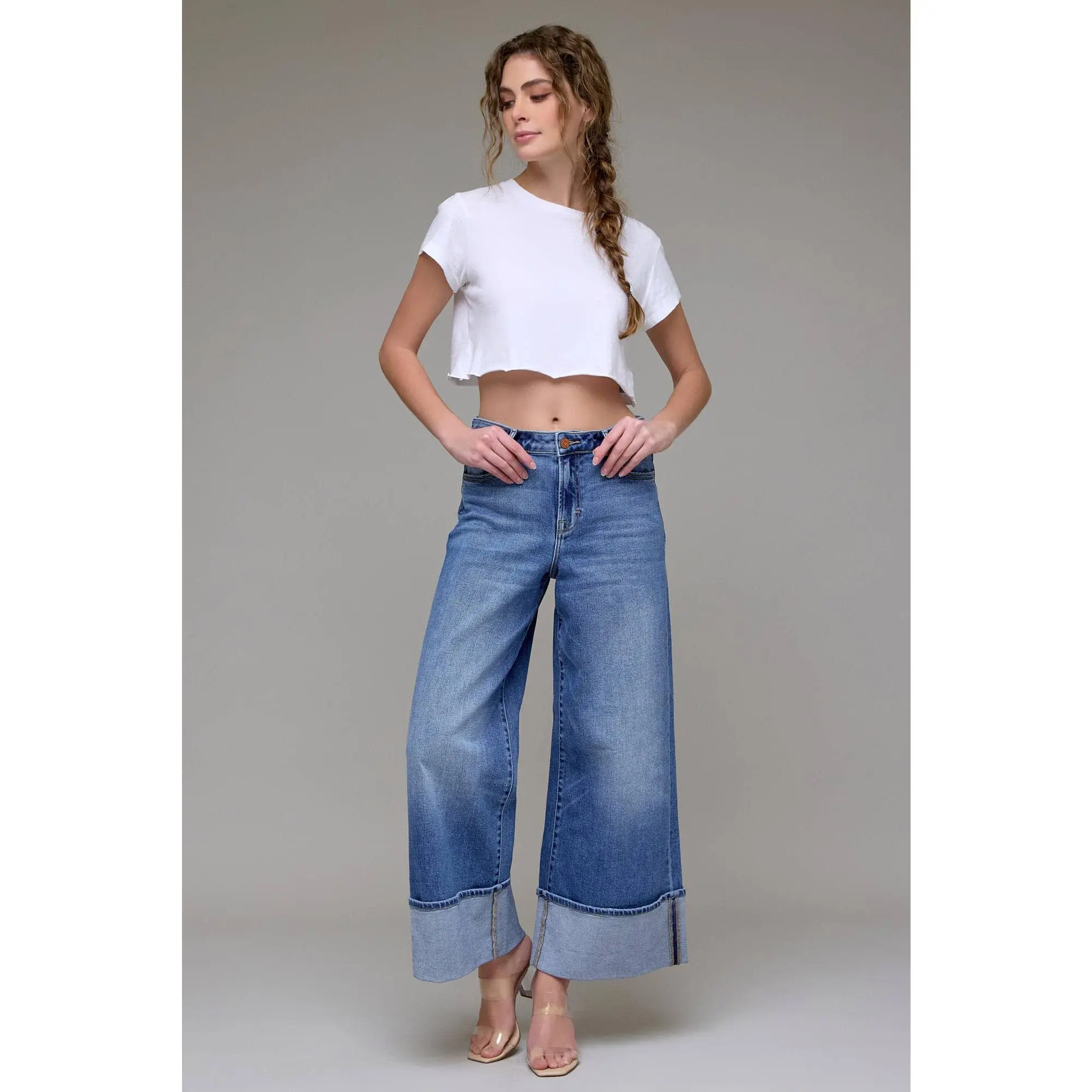 NORI Cuffed Jeans