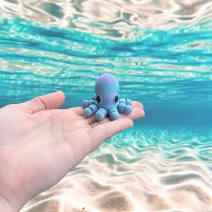 Mini Octopus Fidget Toy – 3D Printed Articulated Octopus – Blue Purple Ombré Sea Creature – Cute Sensory Desk Toy Gift for Kids & Adults
