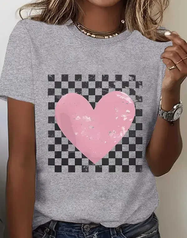 Vintage Distressed Pink Heart Black White Checkerboard Print Women's Gray Casual Short Sleeve Y2K Coquette Aesthetic Graphic T-Shirt