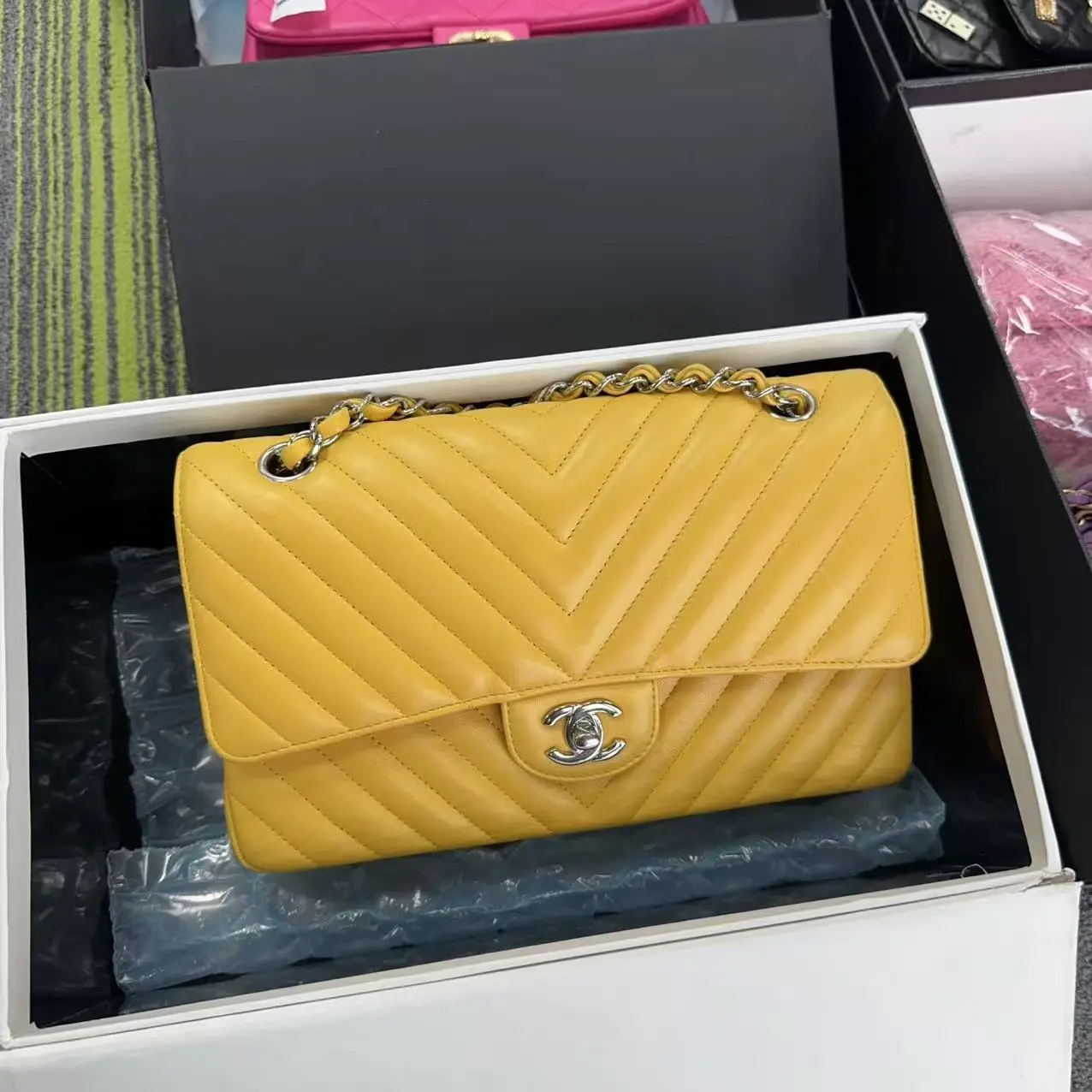 Pre-owned CHANEL FRANCE Crossbody Bags HH Classic Flap (CF) Medium Chain Bag in "Lucky Yellow" with V Stitching 58163