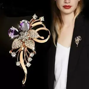 Violet Musical Note Brooch Women – Exquisite Floral Pin, Elegant 2025 New Design, Stylish Accessory for All Occasions Bridal Diamond DZXZ0720