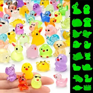 Mini Glow in The Dark Animal Resin Models, Surprise Mystery Bag for Dollhouse Decor, Mystery Resin Animals Blind Bag, Mini Luminous Farm Ocean Figures, Animal Miniatures for Fairy Garden Accessories, Random Design