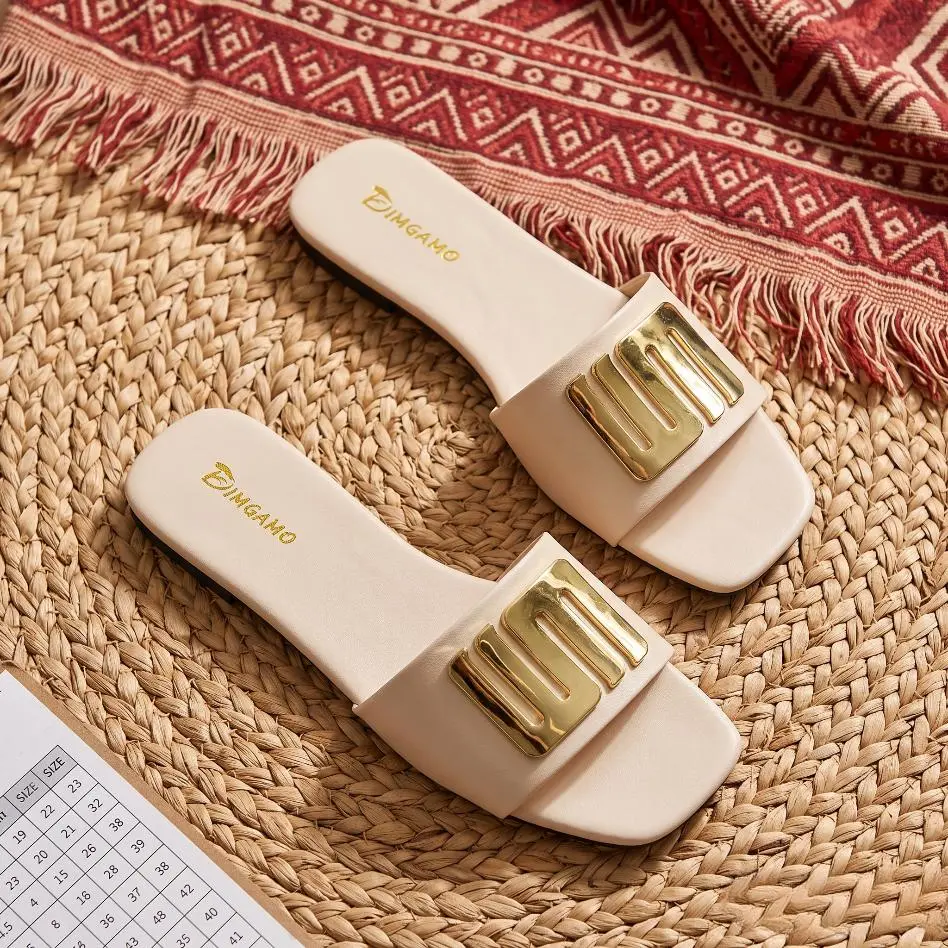 Dimgamo Women's Flat Leather Sandals - Metal Logo, Vintage Style, Anti-Slip Durable, Open-Toe Footwear for Casual Beach Vacations with Embellishments