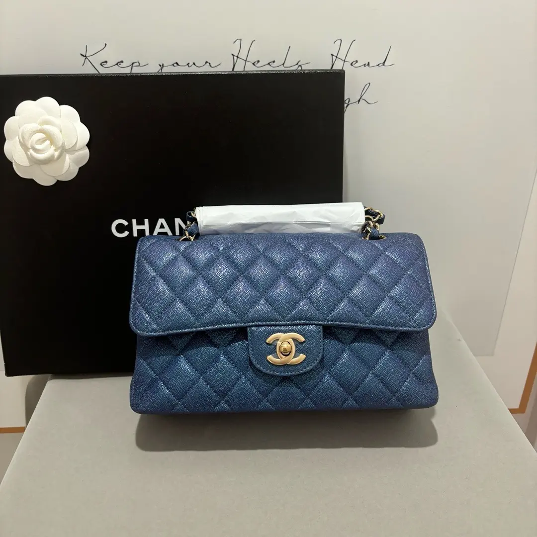 Pre-owned CHANEL Iridescent Caviar Medium Double Flap Dark Blue