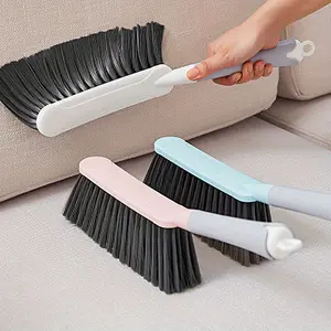 1 bed sweeping brush with handle, pet hair removal brush, household bedroom dust removal brush, bed dust removal brush, sofa, cleaning tool