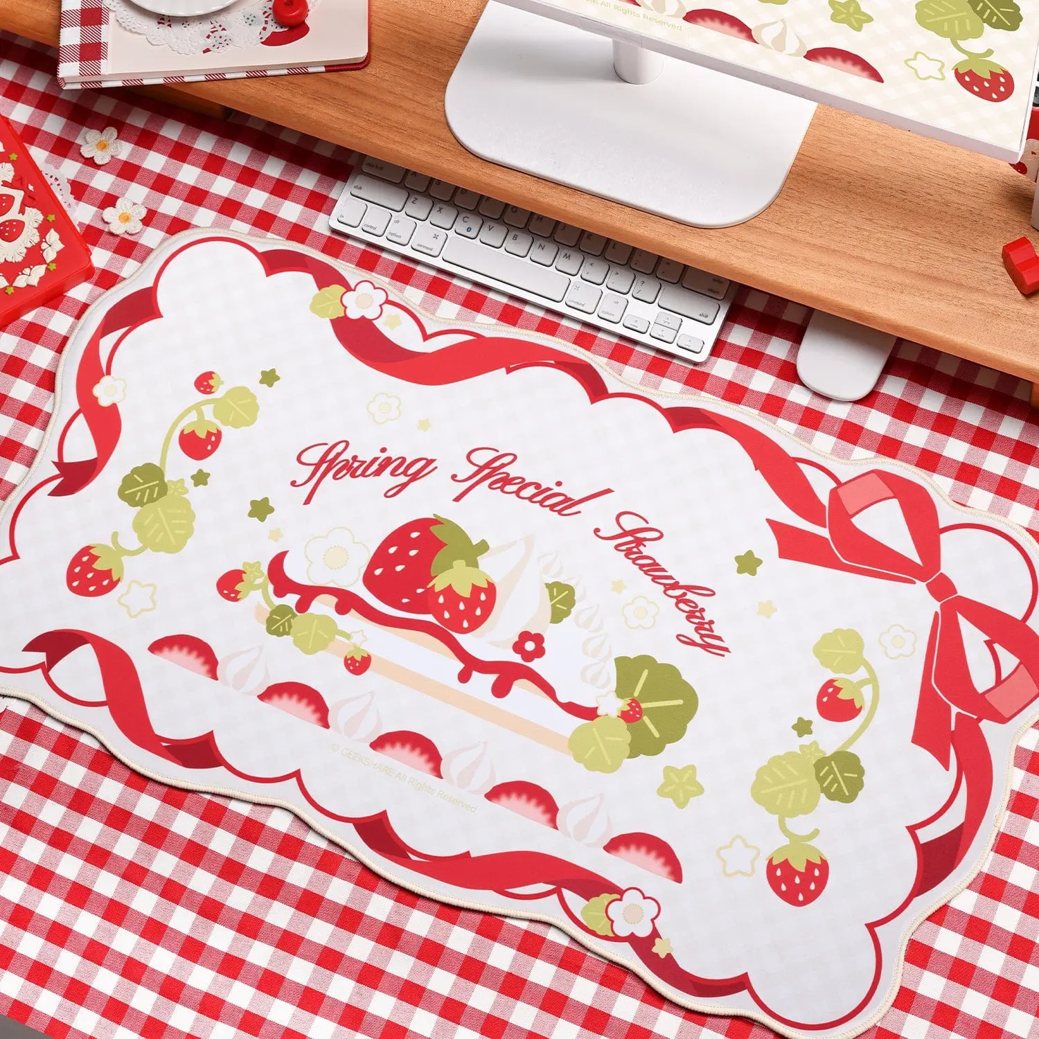 GeekShare Spring Strawberry Mouse Pads - Large Non-Slip Rubber Base Desk Mat for Keyboard and Mouse, Perfect for Gaming, Writing, Home Office Work