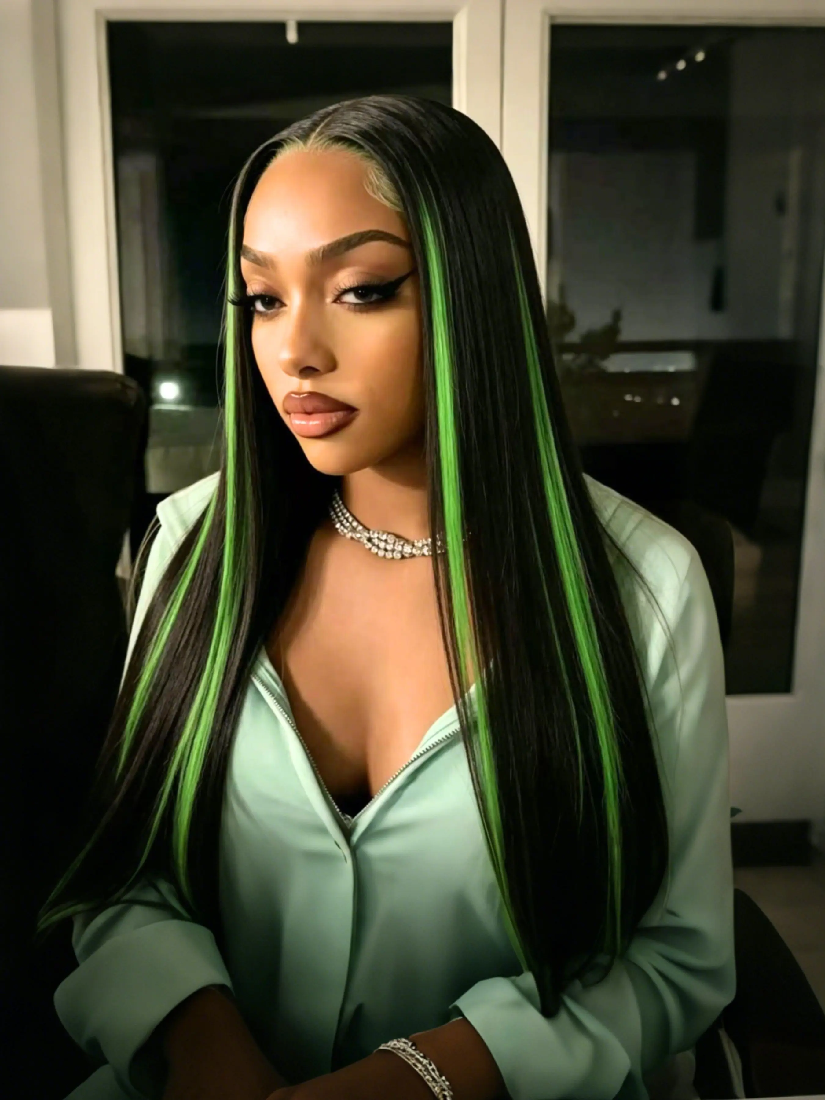 Black & Green Highlighted Straight Wig, 13x4 HD Transparent Lace Front Synthetic Wig with Pre-Plucked Hairline, Suitable for Concerts, Music Festivals, Daily Wear and Dating 28 Inch Lace Straight Wigs, Frontal Wigs