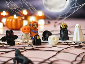 8 Pack Mini Halloween Mini Figures Stationery Accessory Spooky Decor Ornaments Decoration