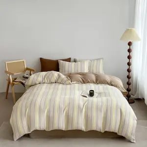 3/4pcs Khaki Striped Duvet Cover Set, Reversible Bedding Set with Zipper, Vintage Soft Breathable Farmhouse Floral Design Duvet Cover Set (1 Duvet Cover+1 Flat Sheet+1/2 Pillowcases , Without Fillers)