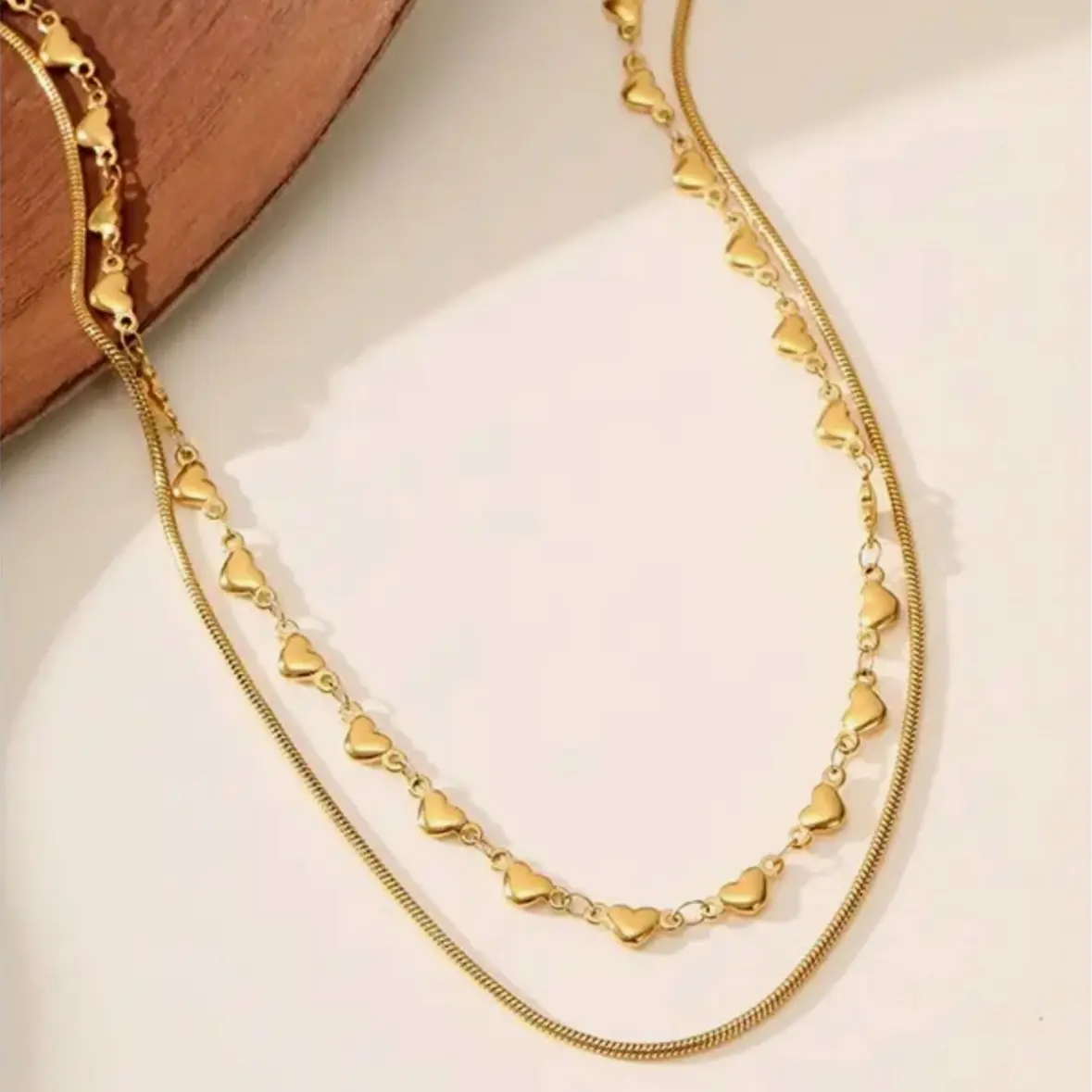 Unisex Multi-Layered Golden Heart Motif Necklace, Casual Wear 1-Piece Costume Jewelry Accessory