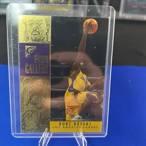 Kobe Bryant — 2000-01 Topps Gallery Photo Gallery