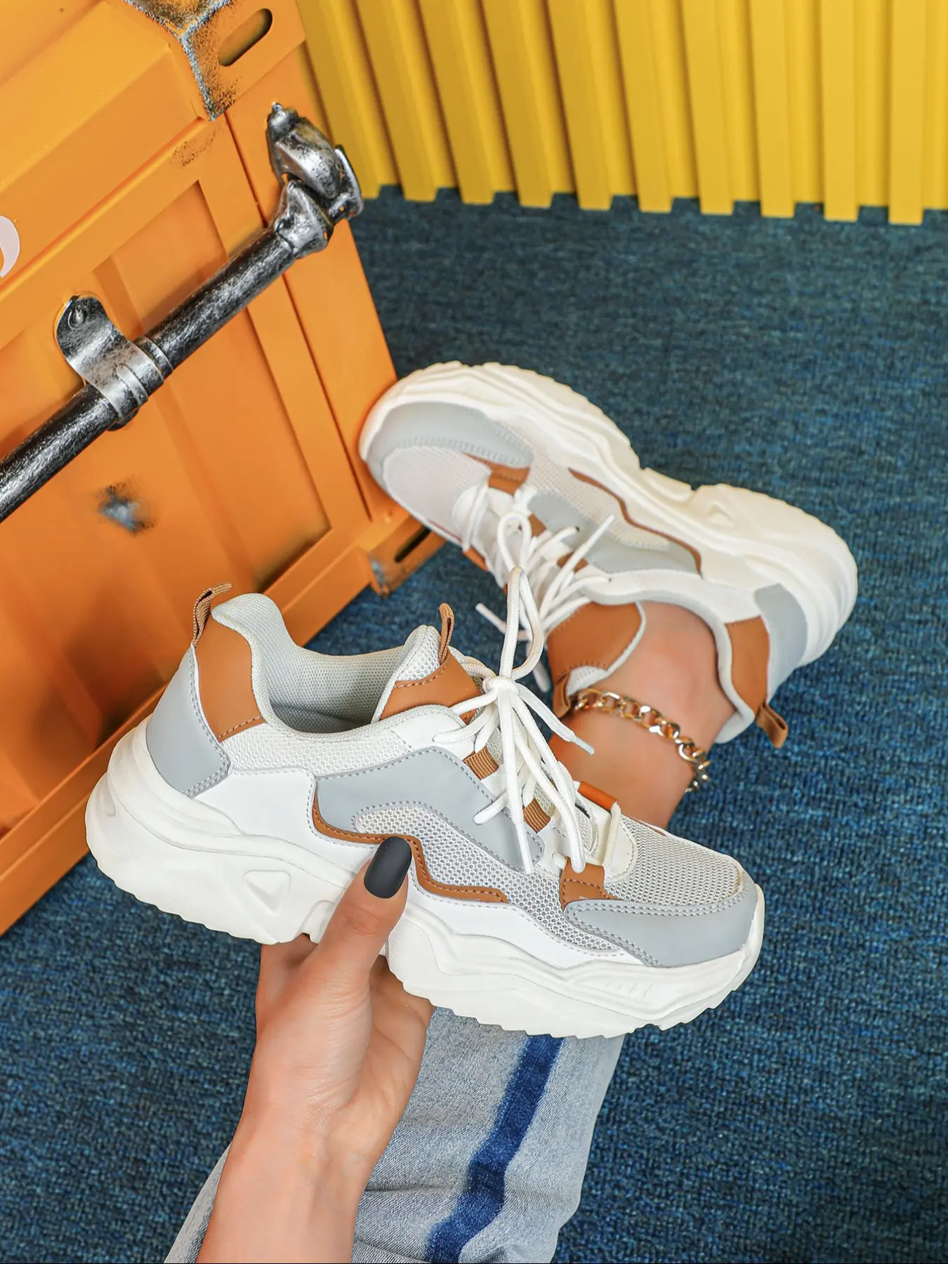 Women's New Fashion Casual Low-Top Sneakers, Comfortable Lightweight Round Toe Lace-Up Shoes for Fall & Winter, Perfect for Daily Wear