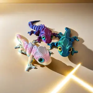 3D Printed Chameleon Model with Realistic Eyes, Gradient Rainbow Colors, Perfect Gift, Art Decoration and Animal Decorations, Flexible Limbs, Articulated Animal Figurines for Outdoor Display