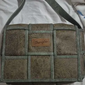 review image 0