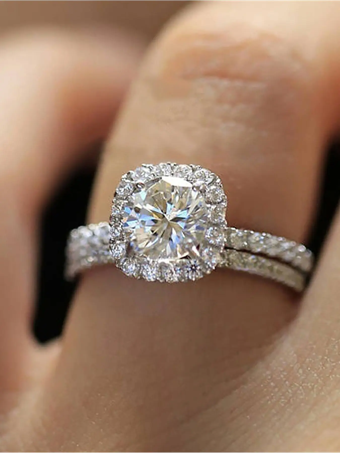 2Pcs Double Layer Stacking CZ Halo Ring Set, Copper Plated Shiny Cushion Sim Diamond Promise Rings, Stackable Engagement Rings, Elegant Bridal Matching Jewelry, Ideal Gift For Wedding Proposal And Daily Fashion Outfit Decor