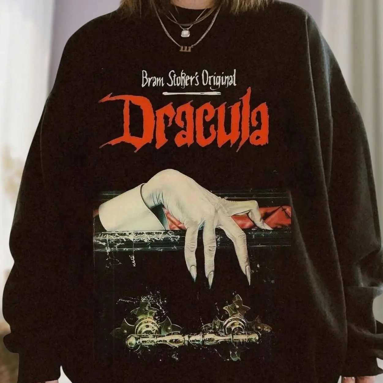Halloween Dracula Shirt, Dracula Novel Sweatshirt, Scary Halloween Shirt, Horror Movie Tee, Vintage Gothic Tee, Halloween 2025 Shirt 4Y1 MED