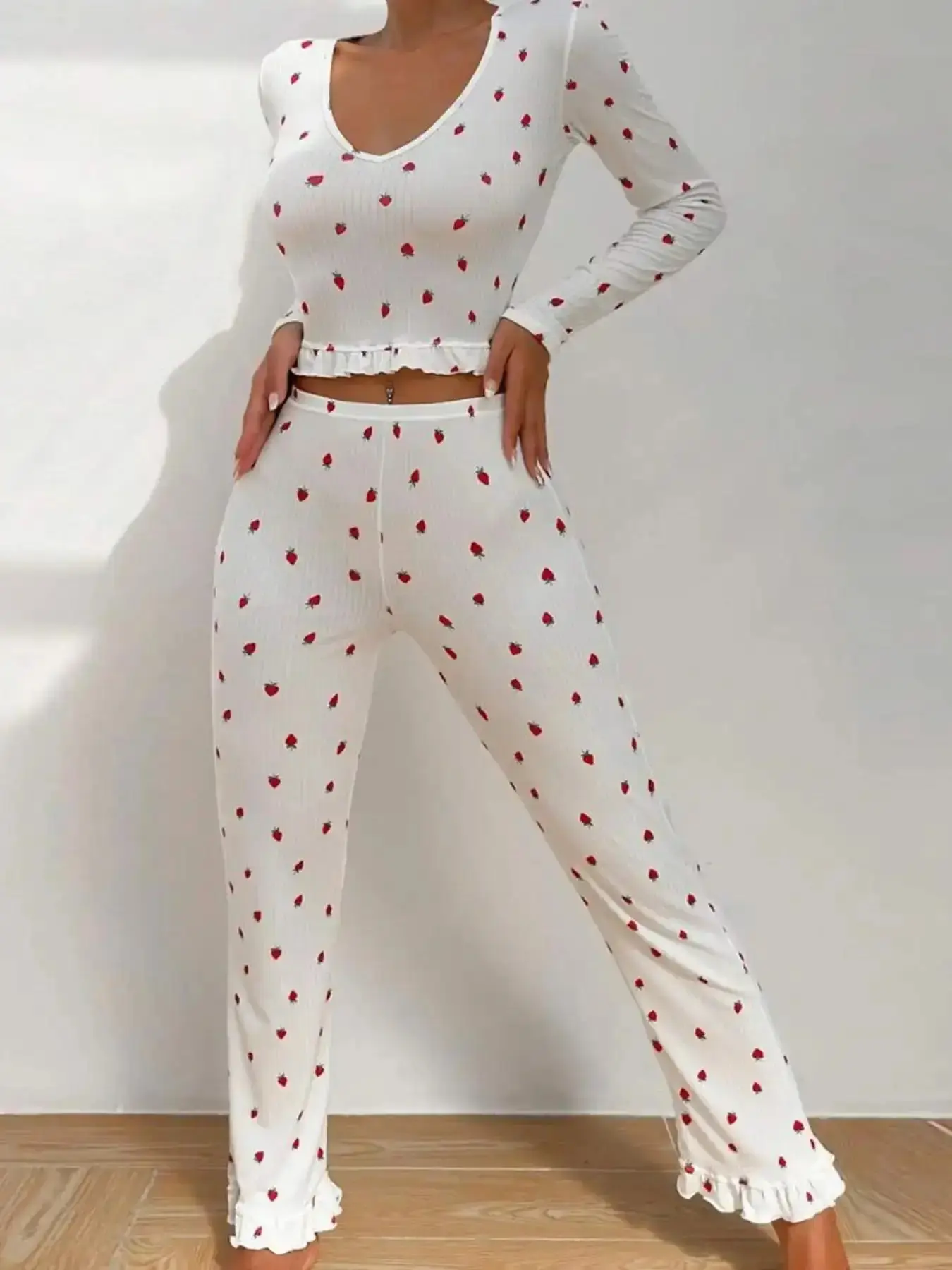 Two-Piece Set Women's Strawberry Print Ruffle Hem Pyjama Casual Comfy V Neck Long Sleeve Top and Pants PJ Sleepwear for Spring Fall Pajamas essential wardrobe everyday comfort daily essential all day comfort