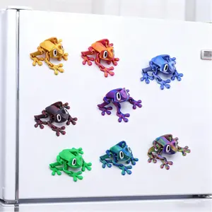 3D Printed Magnetic Frog Figurine, Poseable Jointed Design, Articulated Fidget Figurines, Christmas & Halloween Gift, Office Desk Decor, Ideal for Animal Lovers