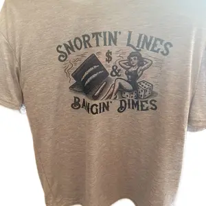 Western Outlaw Design Snorting Lines & Bangin' Dimes Gray Polyester Tee Medium Size Comfortable Fit Graphic Tee
