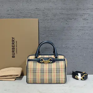 Pre-owned BURBERRY Canvas Shoulder Bags 7.8'' R14359 Shoulder Bag C14307595214 0608 T5 Qiqi