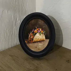 Large Oval Picture Frame, Vintage Victorian Cat & Tiger Design, Handmade Retro Photo Frame, Home Office Decor, 6.6x7.6 Inches, Decoration