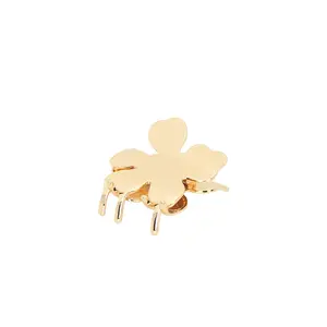 Lele Sadoughi Lily Claw Clip in Gold