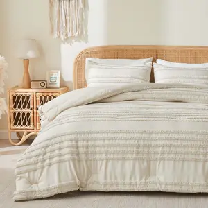 Bedelite Boho Comforter Set, Tufted Striped Bed Set  Soft Vintage Farmhouse Comforter for All Seasons, Boho Home Decor Fluffy Jacquard Bedding Pillow Shams