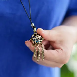 Openable Hollow-out Dreamcatcher Locket: Adjustable Chain Length, 3 Free Botanical Scent Beads Included for Stress Relief & Holding Small Mementos
