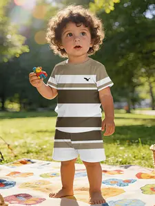 Classic casual style striped print short-sleeve set for infants and toddlers, casual kids' clothing for babies, T-shirts suitable for daily and outdoor sports. Made of 100% polyester, a perfect gift for infants and toddlers!