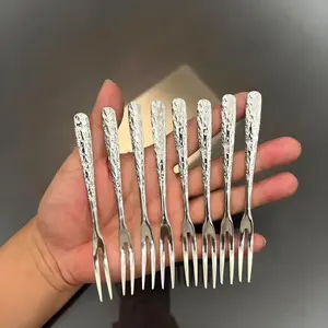 Stainless Steel Fruit Picks Dessert Forks European Long Handle Cake Spoons (8pcs), Elegant Design, Perfect for Parties & Events