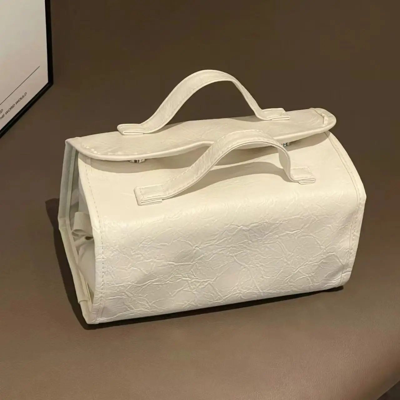 Makeup bag - milky apricot white