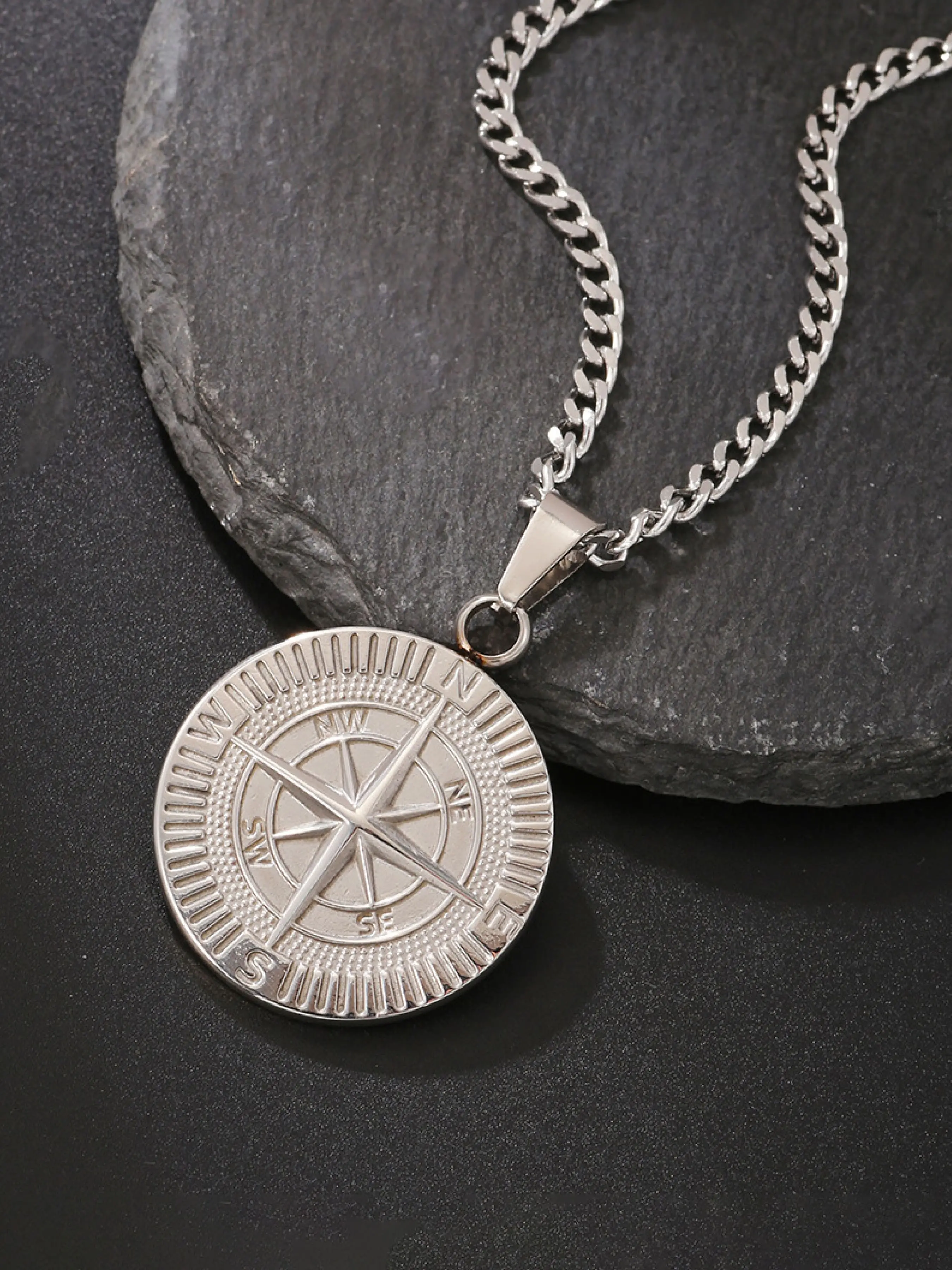 Unisex Stainless Steel Compass Pendant Necklace, Casual Style, Perfect Gift for Any Occasion, All Seasons Jewelry