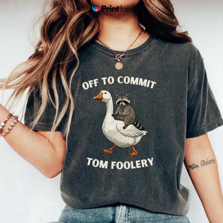 Women’s Short-Sleeve Comfort Colors Casual Raccoon Graphic Shirt, Nurse Hospital Workwear with “Off to Commit Tom Foolery” Meme Design – Printfamily, Shortsleeve