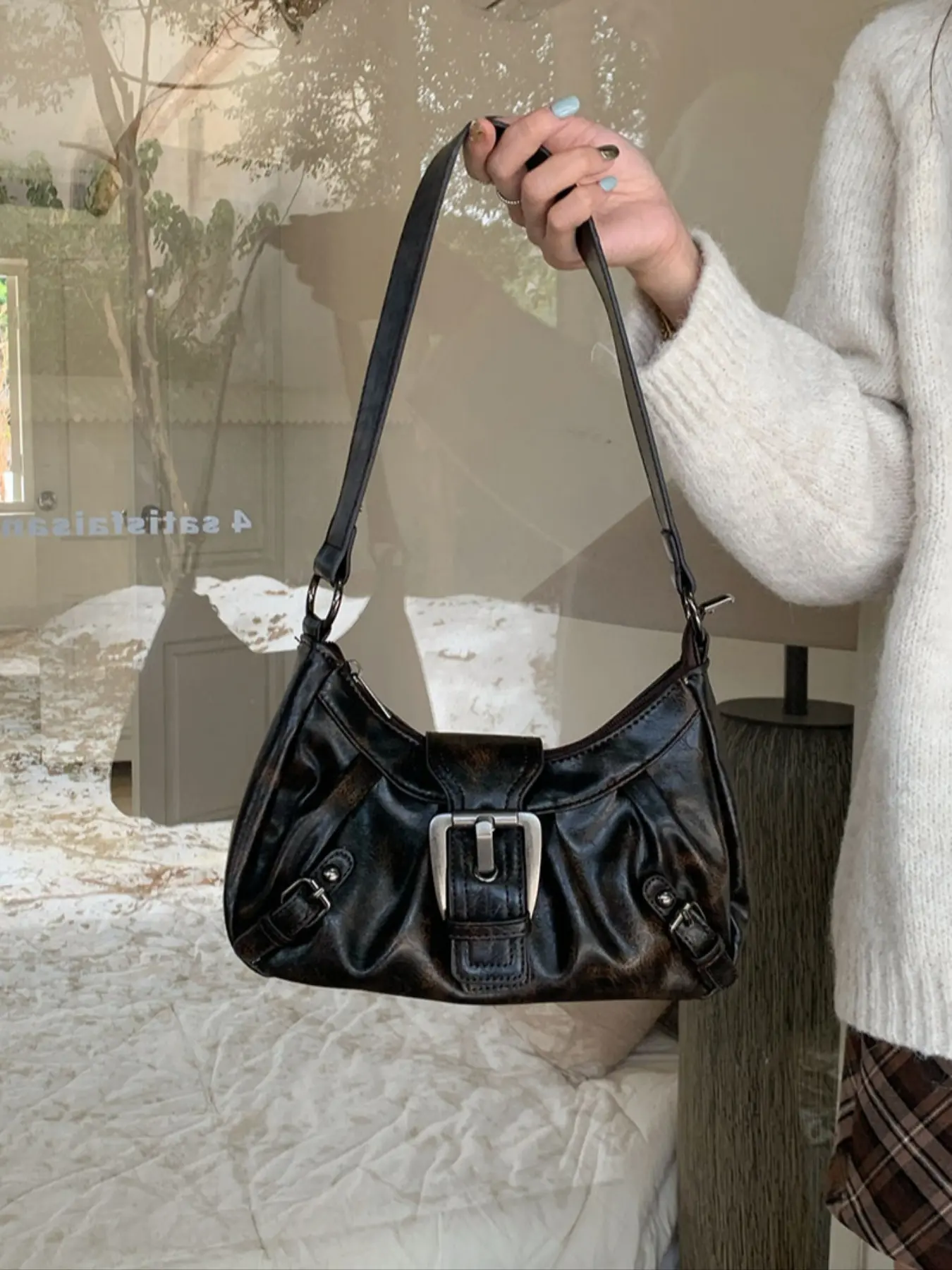 Vintage Y2K Punk Motorcycle Bag, High-Quality Retro Underarm Handbag, Versatile Shoulder Clutch for Women, New Fashion Accessory, Casual Crossbody Bag, Handbag Shoulder Purse, Fashionable Crossbody Bag
