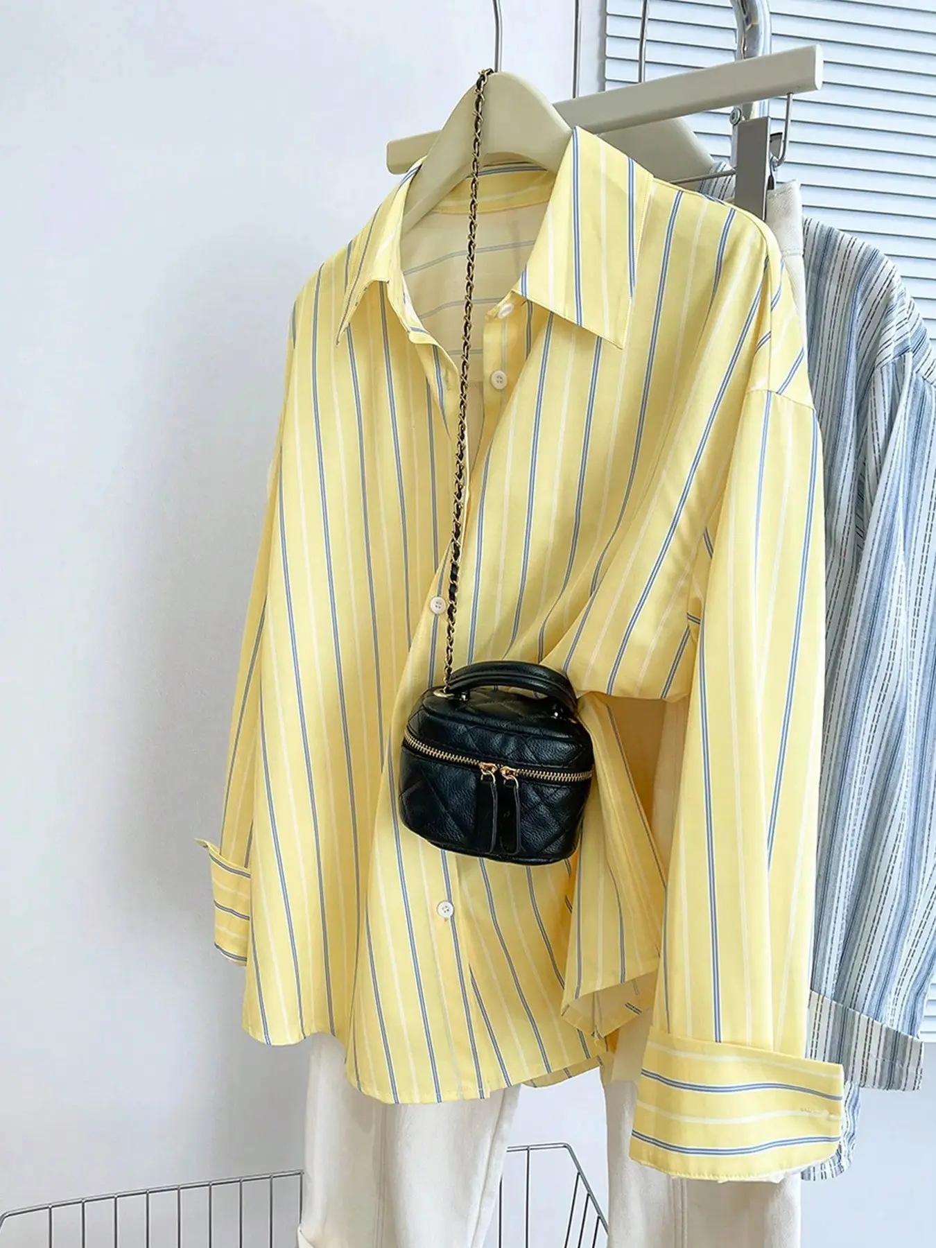 Women's Casual Oversized Collared Striped Print Button-Up Long Sleeve Blouse Shirt