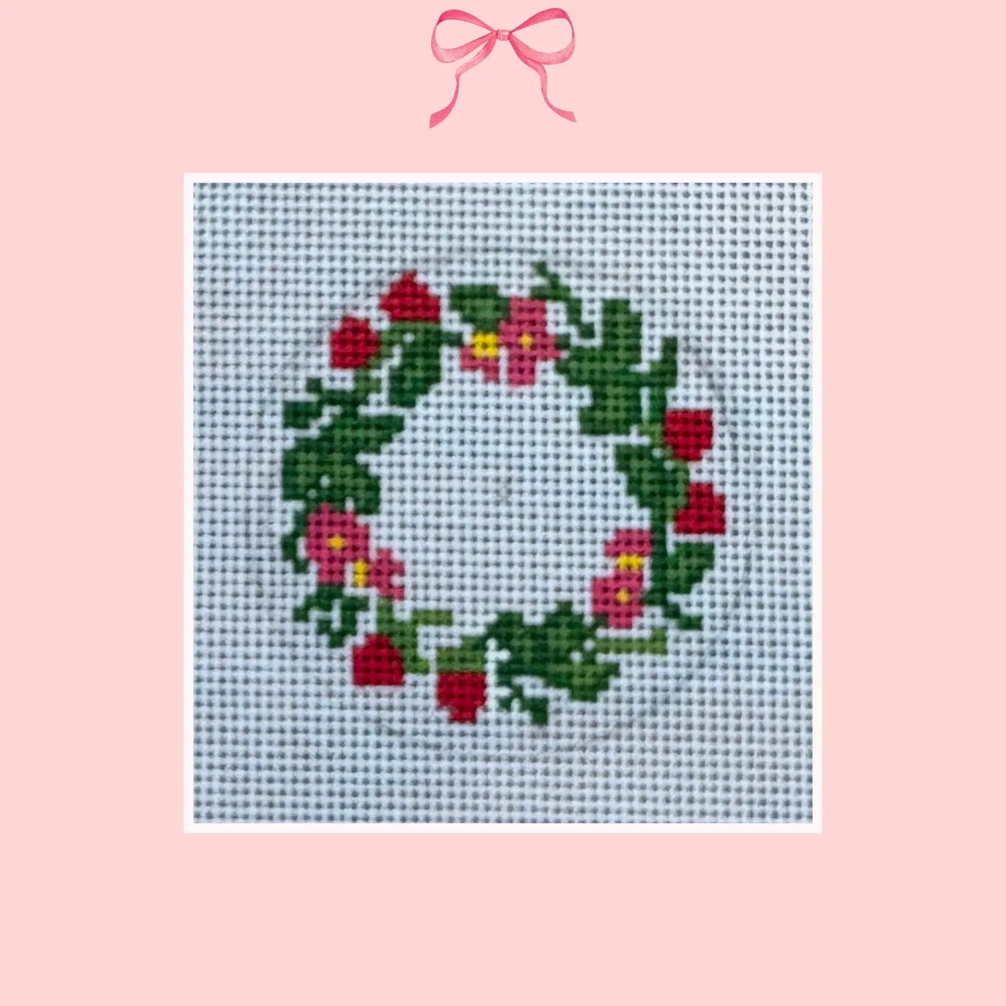 Strawberries Wreath on 18 Mesh (Perfectly Imperfect)