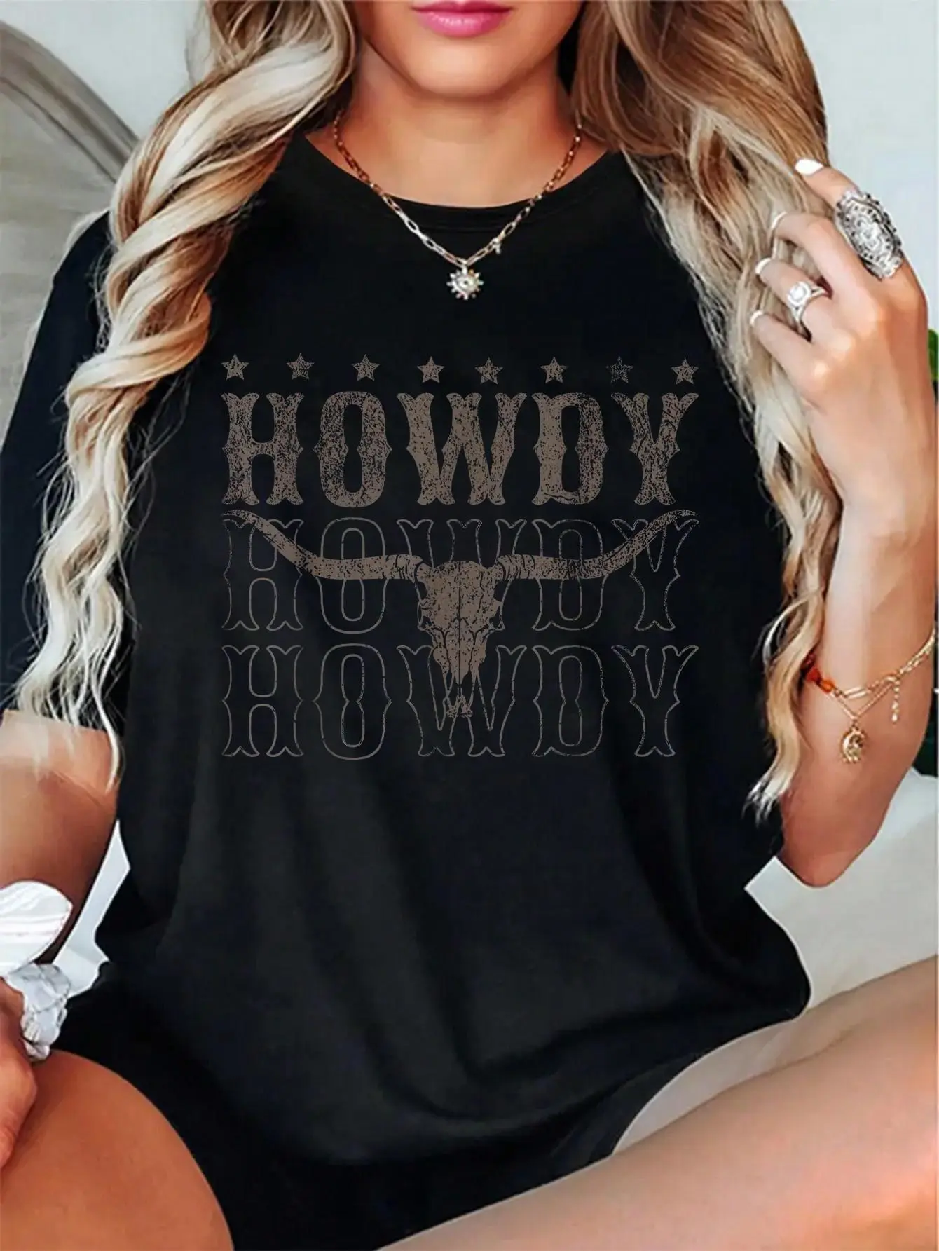Retro Western T-Shirt for Women with Howdy Cow Skull Graphic, Soft 100% Cotton Casual Short Sleeve Top with a Long-lasting Digital Print, Tshirt