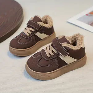 A Pair of Boys' Boots 2025, Featuring Plush Lining, Stylish Casual Design Girls, Lightweight And Versatile, with Thickened Fleece.