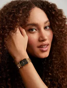 Octagonal Shaped Metal Bracelet Watch