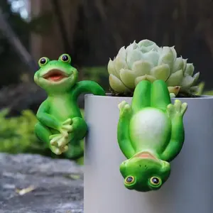 3 cute and interesting resin frog pot edge decorations, frog pendant animal statues for potted plant decoration, ideal for outdoor and indoor home decor, also a perfect choice for Mother's Day gifts, frog garden ornaments