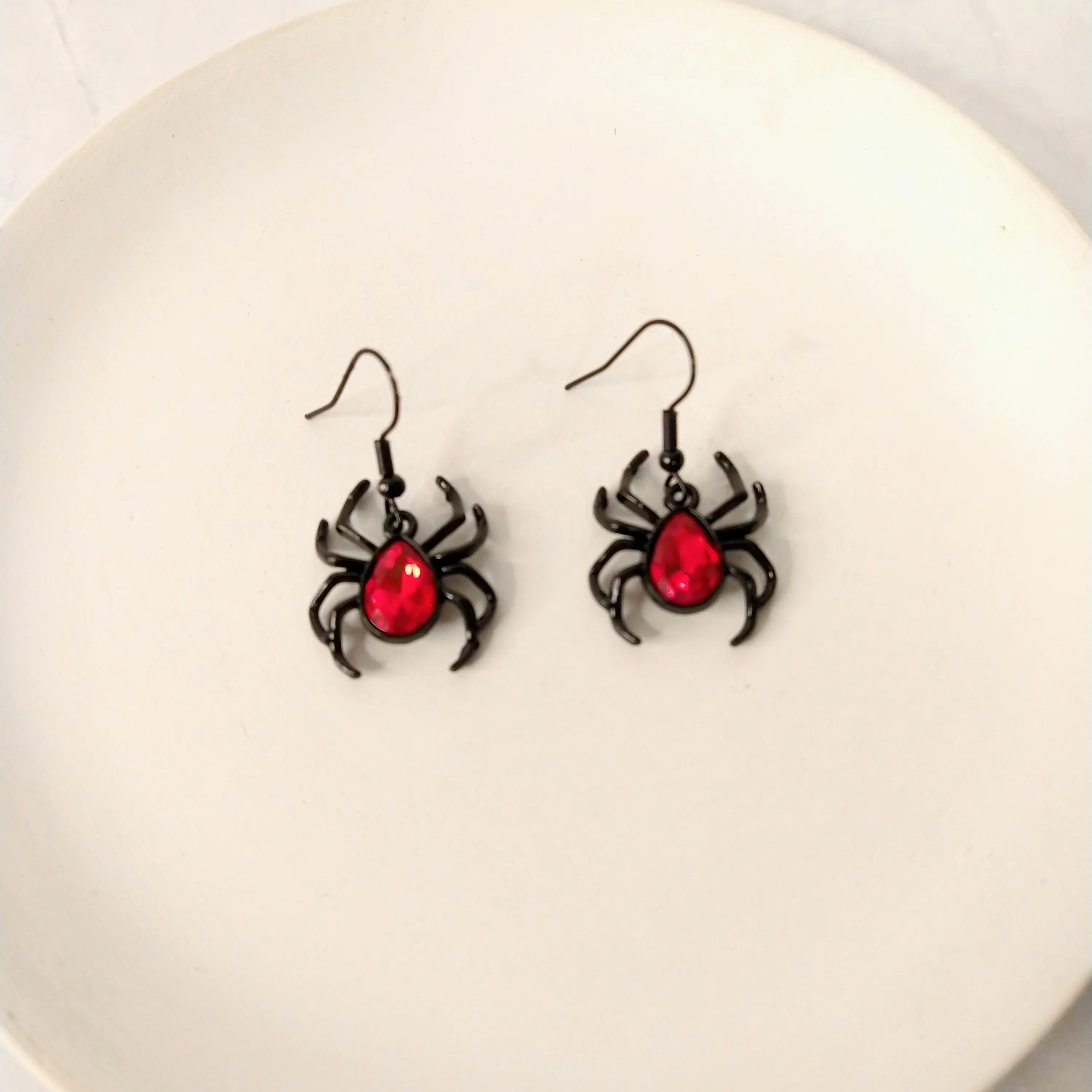#250 Black Spider with Red Pear Shaped Rhinestone Earrings- Casual Insect Jewelry