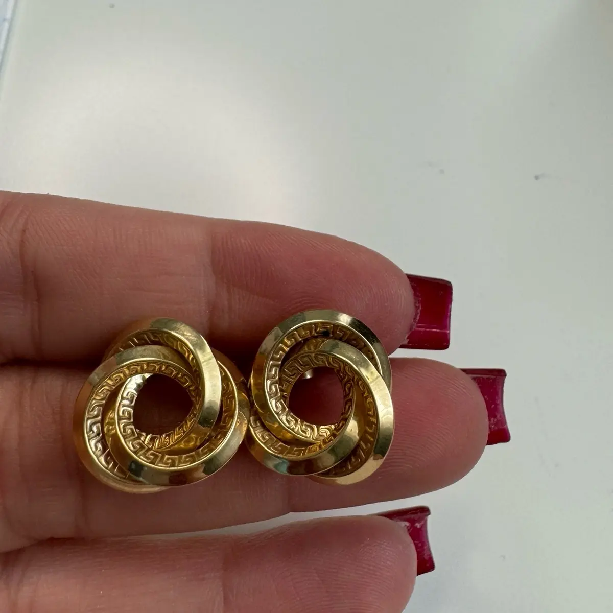 Nudos aretes de mujer espectaculares para ti