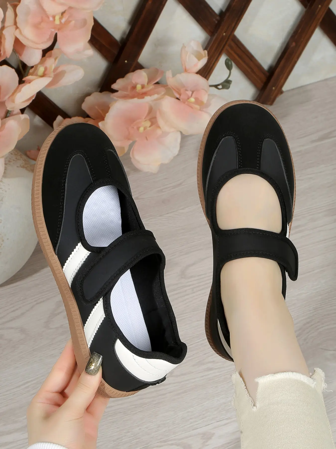 Women's Fashion Velcro Training Shoes, Trainer, Hollow Out Breathable Comfort Casual Walking Shoes, Ideal for Daily Commute and Dates