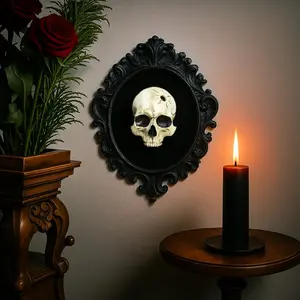 Framed Victorian Gothic Vampire Skull Plaque, Macabre Horror Goth Decor, Plastic Indoor Artistic Decorative Wall Art for Bedroom, Gothic Gift, Aesthetic Wall Decor, Decoration