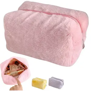 Women's Soft Plush Makeup Bag, Large Capacity Travel Cosmetic Organizer, Zipper Closure, Ideal for Women and Girls, Fall Winter