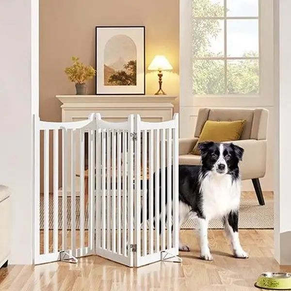 Yaheetech 36″ Tall Freestanding Wooden Pet Gate, Three-Panel Pet Puppy Fence with Two Support Feet, Freestanding Foldable Pet Gate with Door for Small Pet Dogs, Indoor Pet Barrier for Doorway, Stairs