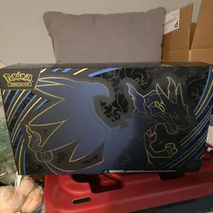 Pokémon Mega Charizard X EX Ultra Premium Collectible Trading Card